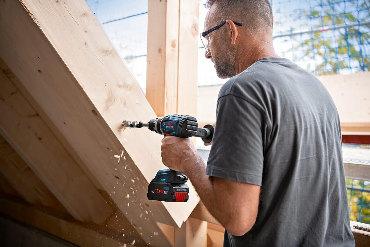 Bosch Professional system 18V: akumulatorowa wiertarko-wkrętarka udarowa BITURBO GSB 18V-150 C (maksymalny moment obrotowy 150 Nm)