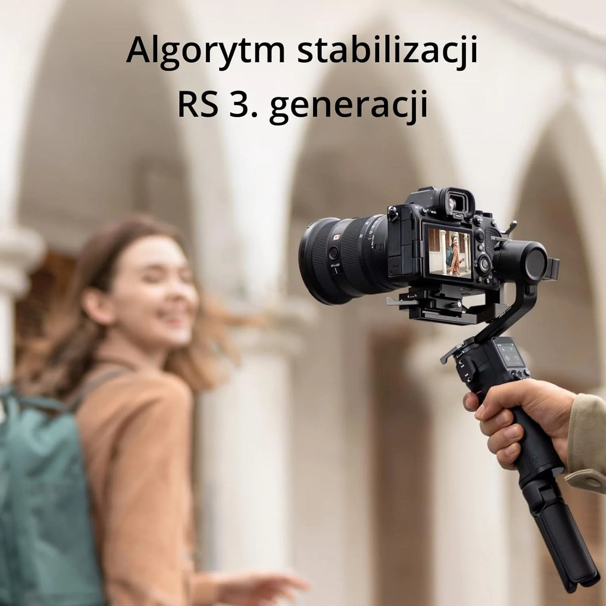 DJI RS 3 Mini, 3-osiowy lekki stabilizator do kamer marki Canon/Sony/Panasonic/Nikon/Fujifilm, przetestowana nośność 2 kg, sterowanie migawką Bluetooth, natywne ujęcia pionowe